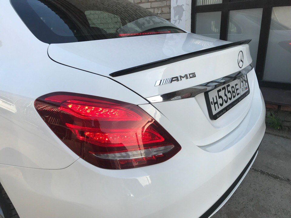 Aileron Arrière pour Mercedes W205 C-Klasse 2015-2019 Levre Becquet Brillant Noir Sport Tronc 