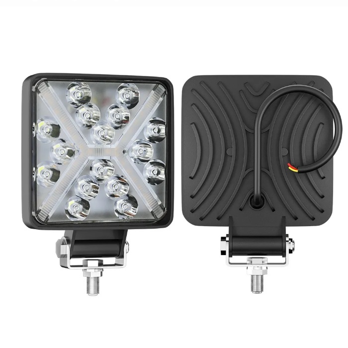 16 LED Feux de travail 12V 24V Carre Lampe Phare Projecteur pour Vehicules SUV ATV Tracteurs Feu