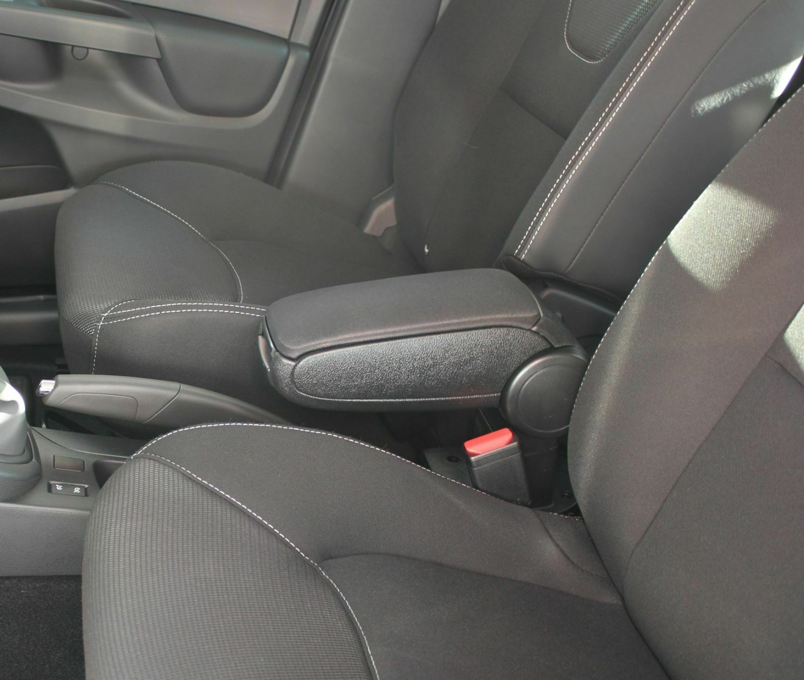 Renault Clio 4 2012-2020 Mittkonsol Armstöd Bilarmstöd för Bil Svart Textil