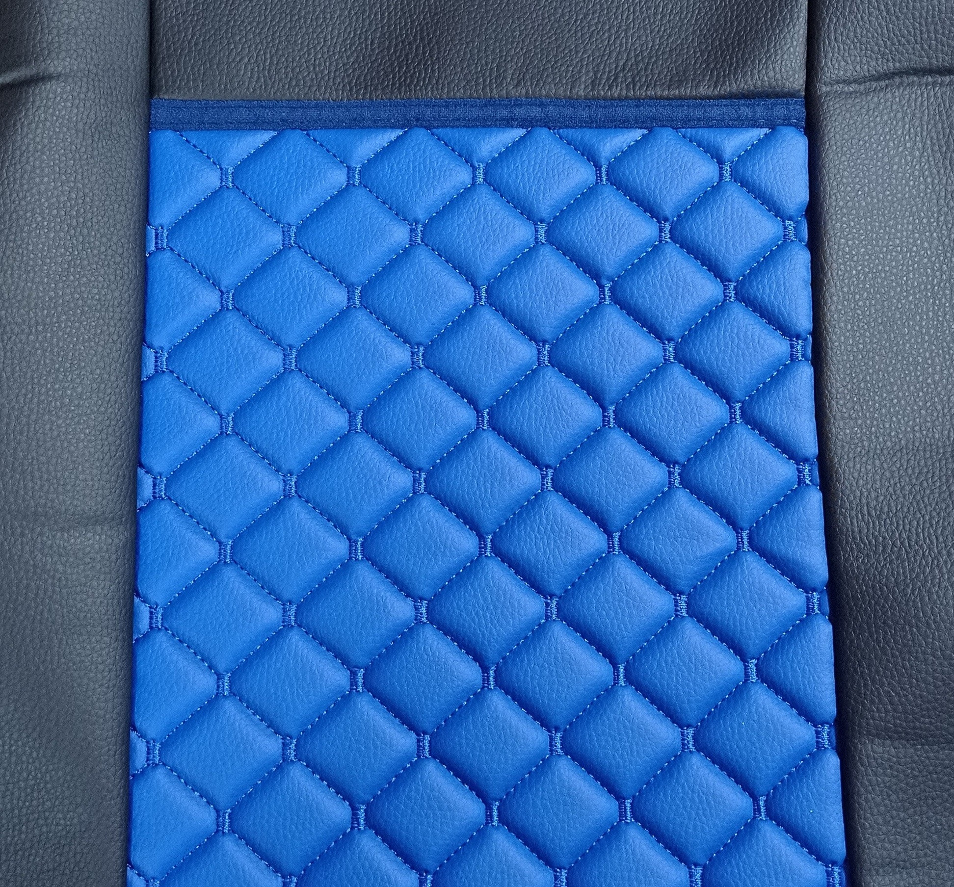 Seat covers for DAF XF 106 2015-2021 Truck Blue Black Leather