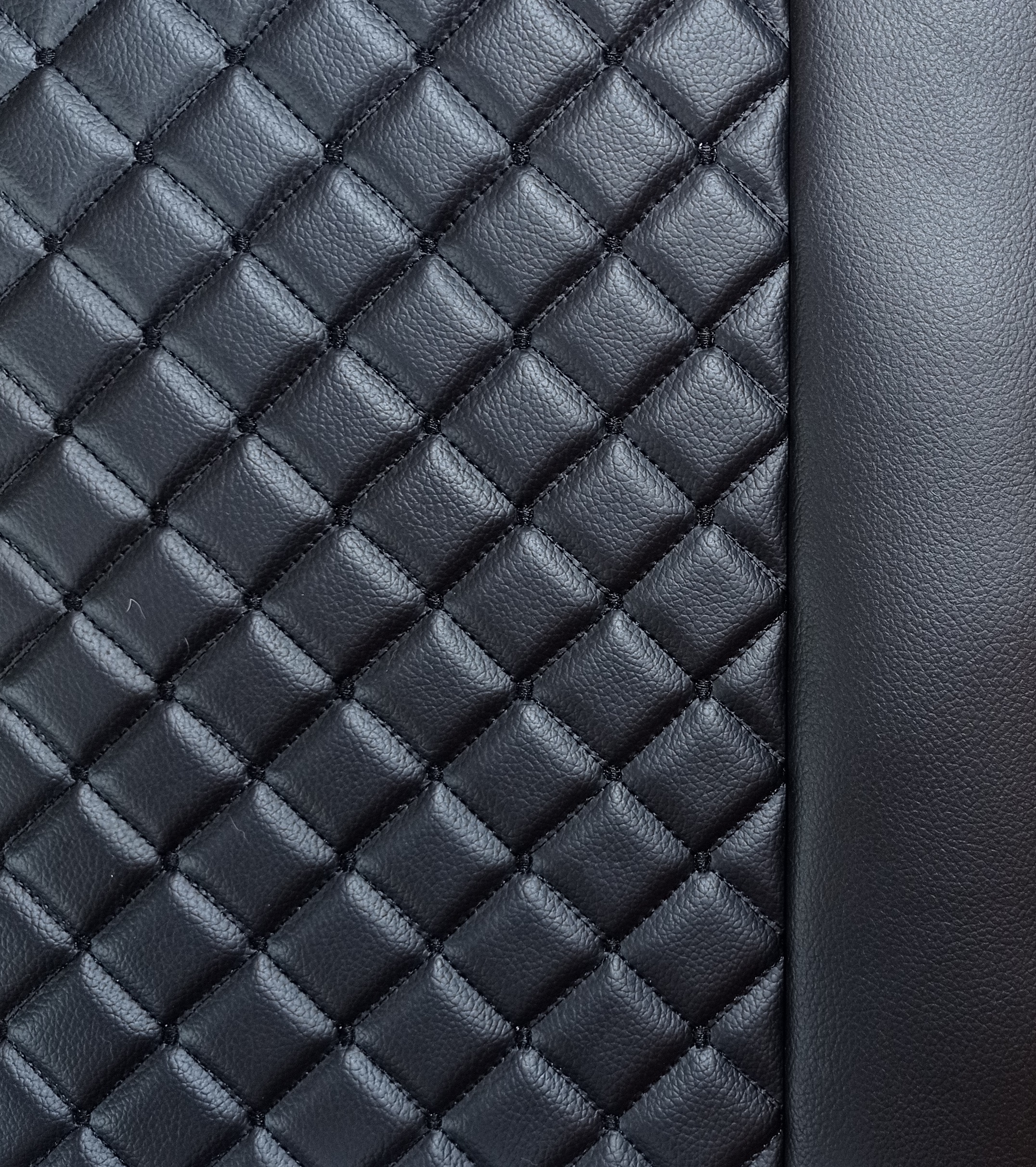 2x Seat Covers for IVECO S-WAY 2021+  Truck Lorry Black Leather