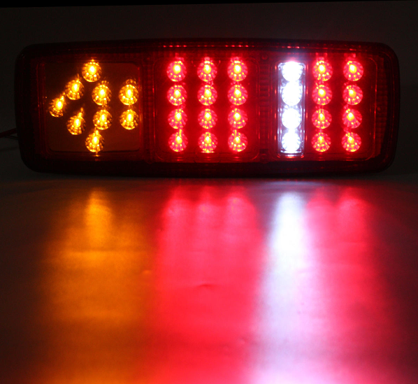 Lampa Lumina spate Camion Remorca Caravana 33 LED 12v