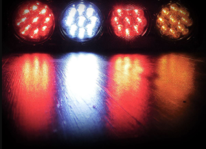 2 x LKW Rückleuchte Anhänger licht links rechts Iveco,Man,Vw Led Van 12/24 V