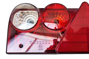 Links Anhänger Rückleuchten Heckleuchten Leuchten Schmitz Europoint 2 Cargo Aspöck 24V E4 25-6010-511,25-6011-511,098215120,127552079 mit Steckdose