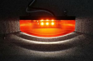 LED Umrissleuchte Begrenzungsleuchten Rot Weiss 12V 24V LKW Wohnwagen