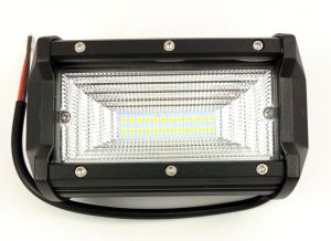 72W 24 LED Lastebil Lys Traktor Arbeidslys Dagslys Offroad ATV 10 / 48V